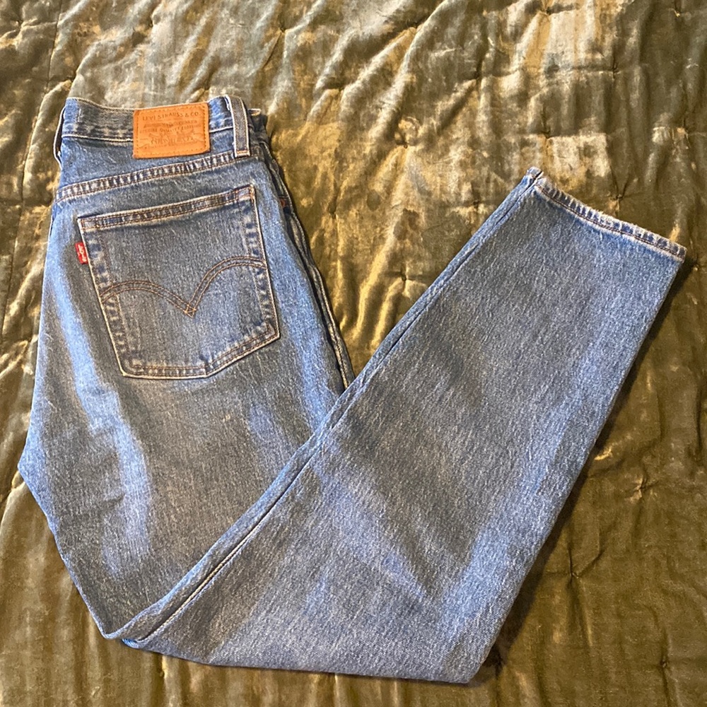 Levi’s Wedgie Jean